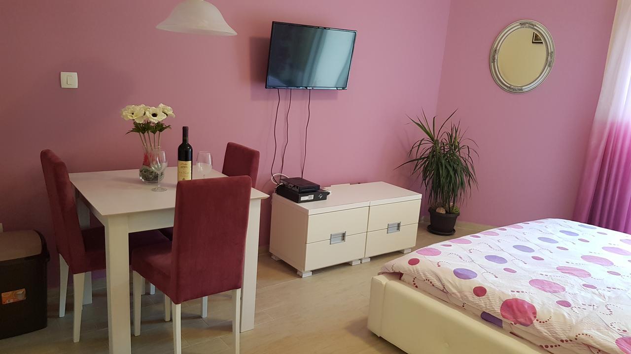 Lux Apartment Vidovic Rafailovići Eksteriør billede